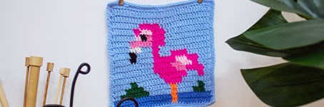 Pixel haken met stokjes - Maak 'n leuke flamingo!