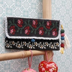 Haakpatroon Happy Holidays Clutch